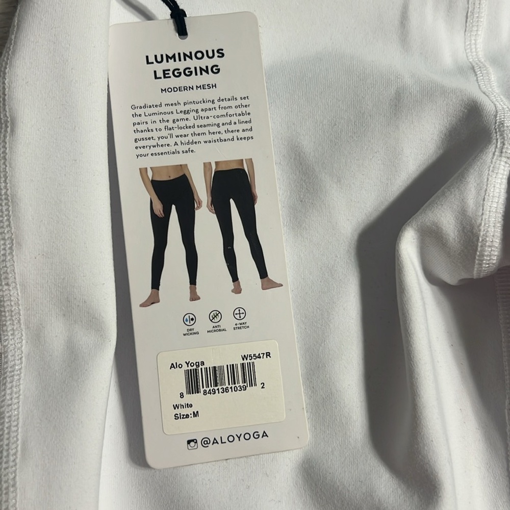 ALO YOGA LEGGINGS NEW! NEVER WORN NWT - Picture 3 of 6